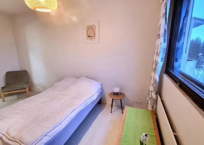 Renovated 2 Bedroom Aparment