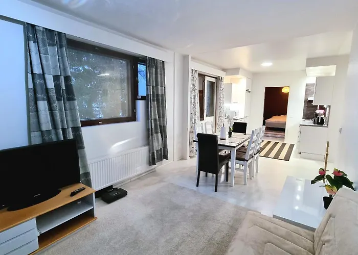 Appartamento Renovated 2 Bedroom Aparment