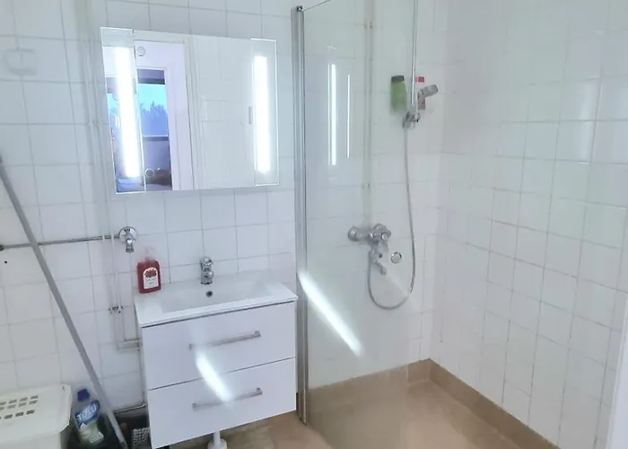 Appartamento Renovated 2 Bedroom Aparment